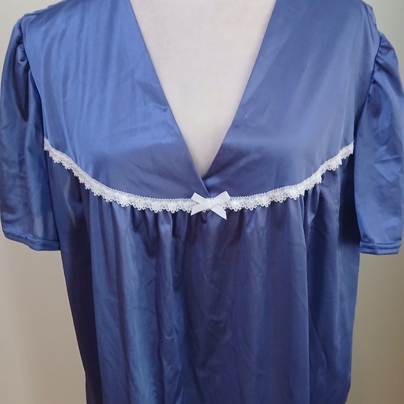 Paulette Vintage Plus Size Nightgown - Picture 2 of 8